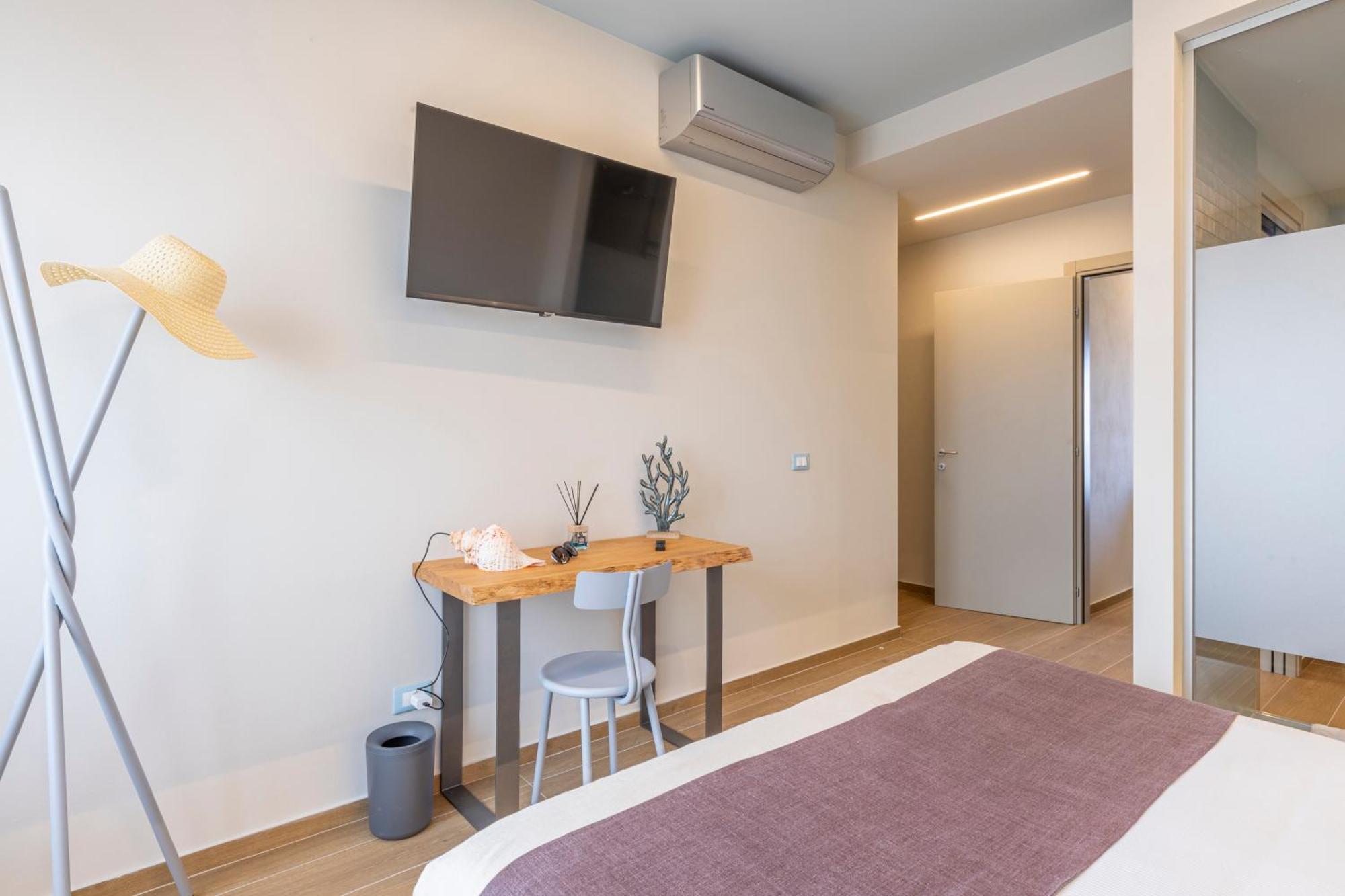 Luci Sul Mare -Boutique Rooms Follonica Exterior photo